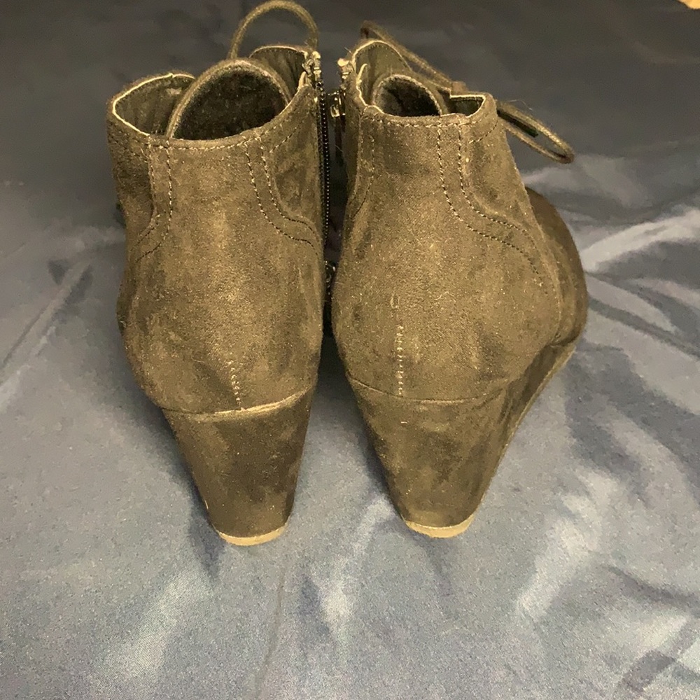 Universal Thread Wedges - image 3